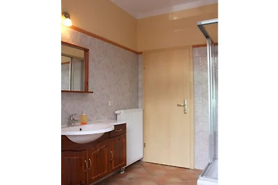 Apartament wakacyjny w Waren z basenem