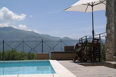 Landhaus in Fivizzano mit Schwimmbad