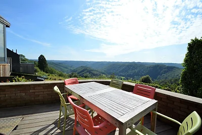Ferienhaus in Rochehaut mit eingezהuntem...