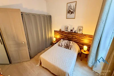 Hub vlakbij de dorpsbeek