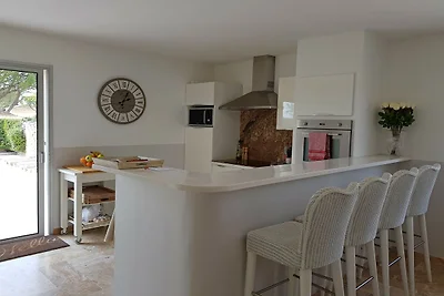 Élégante villa avec piscine privée dans le su...