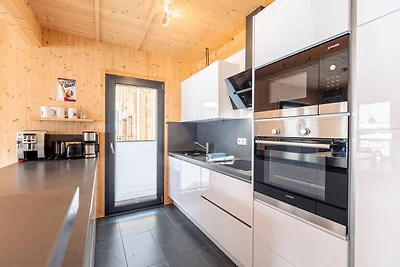 Chalet moderno con sauna e idromassaggio
