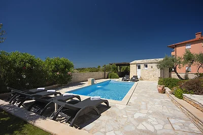 Villa in Rovinjsko Selo mit privatem Pool