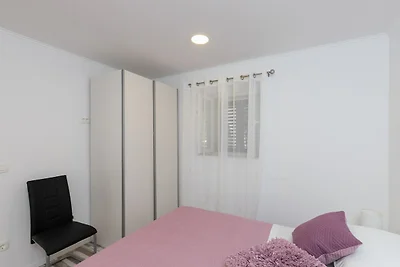 Holiday Home Monika - Two Bedroom Holiday Hom...