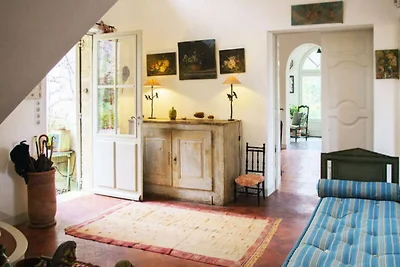 Haus in Lourmarin mit Schlossblick