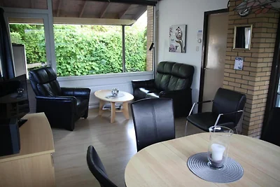 Ansprechender Bungalow mit großem Garten