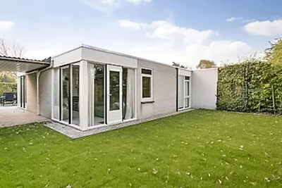 Holiday house in Ouddorp with 3 bedrooms