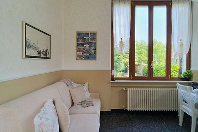 Elegante Wohnung am Seeufer in Luino