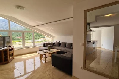 Apartment with One Bathroom