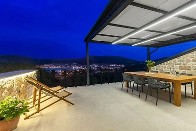 Villa in Vinišce mit Schwimmbecken