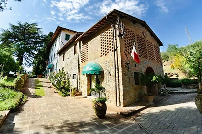 Renovierte alte Villa mit Pool