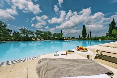 Wunderschöne Wohnung mit Pool