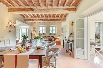 Boerderij met privézwembad in Camaiore
