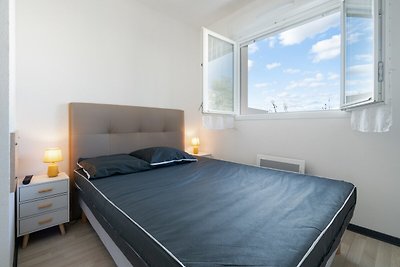 Wohnung in Sérignan mit Garten