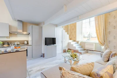 Appartement aan het plein Piazza San Michele