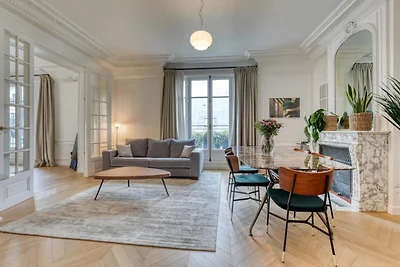 Prachtig AC Appartement Terras Madeleine...