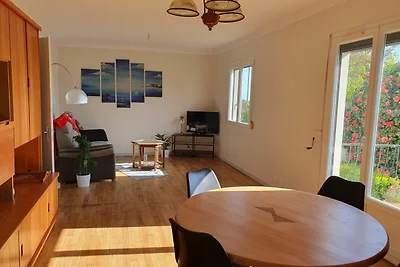 Angenehmes Ferienhaus zwischen Land und Meer