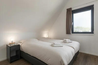 Luxuriöse Wasservilla mit 2 Bädern an den Fri...