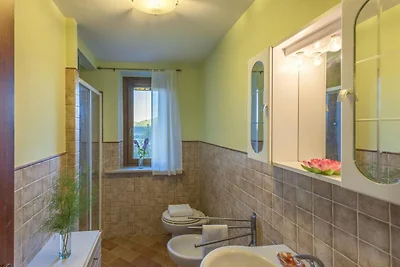 Plüsch-Ferienhaus mit Swimmingpool
