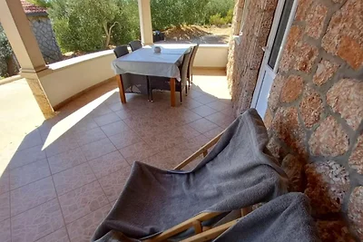 Comfort One Bedroom Apartment with Terrace an...