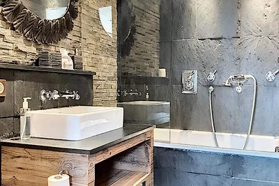 Wunderschöne 3-Zimmer-Wohnung mit Schlafnisch...