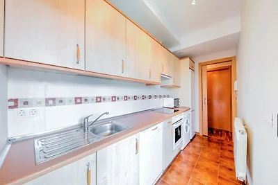 Schicke Wohnung mit 2 Schwimmbädern, Garten