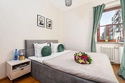 Parkseitige Wohnung mit privater Garage