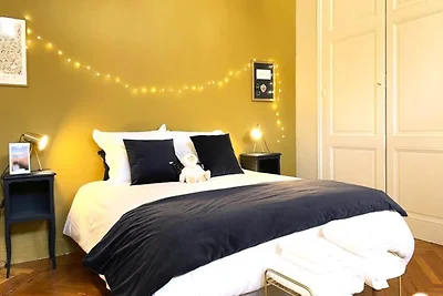 Le Crosne Parkplatz steht ruhig