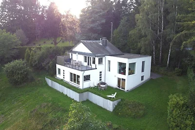 Schöne freistehende Villa mit Sauna in Érezée