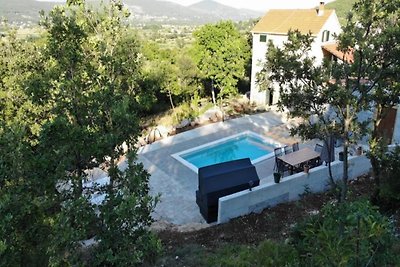 Holiday home Jadrić - Holiday home with  Pool