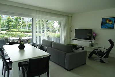Erdgeschosswohnung mit sonniger Terrasse