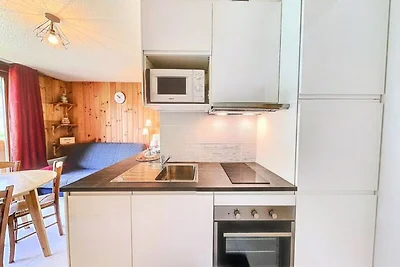 PIACEVOLE MONOLOCALE CON ALCOVA PER 5 PERSONE