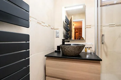 Komplett renovierte Wohnung im Herzen des...