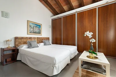 Bellpuig - Villa Con Piscina Privada En ArtÃ