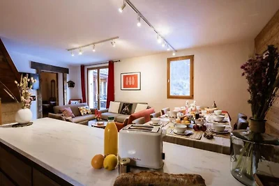 Chalet mit 5 Zimmern und Hütte, 12 Schlafplät...