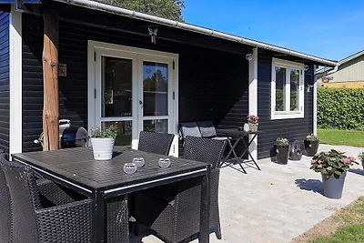4 Personen Ferienhaus in Faxe Ladeplads-By...