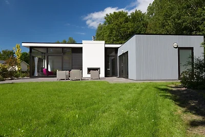 Chalet con caminetto in un villaggio vacanze