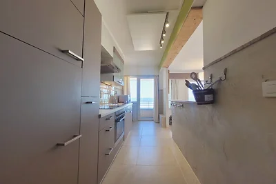 Appartement met panoramisch uitzicht op zee