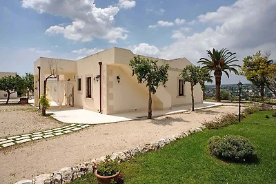 Moderna villa a Campanella-gianforma con pisc...