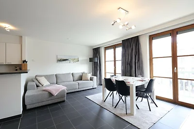 Appartement met 2 kamers en balkon
