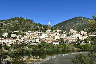 Villa moderna con piscina a Roquebrun