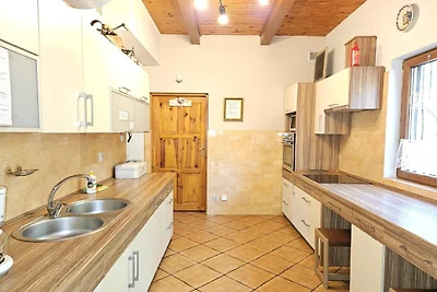Großes Haus mit privatem Garten und Sauna