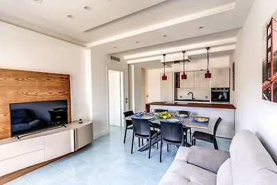 Charmant villa met 5 slaapkamers in Massa...