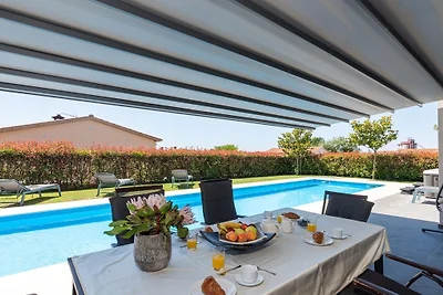 Villa in Višnjan met zwembad