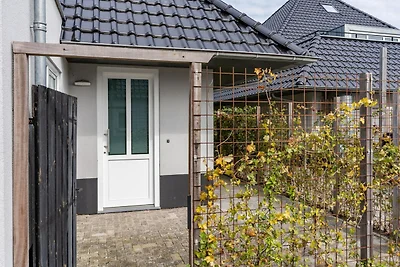 Geräumiges Ferienhaus mit Hafenblick