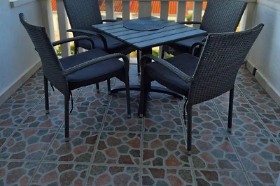 Villa Stella - Two Bedroom Apartment with Bal...