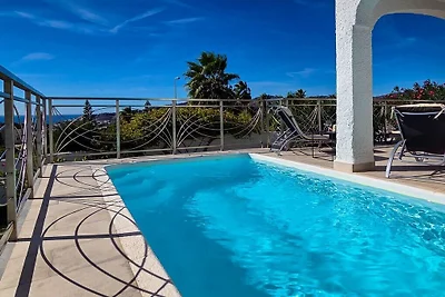 Ferienhaus in Nerja mit Schwimmbecken