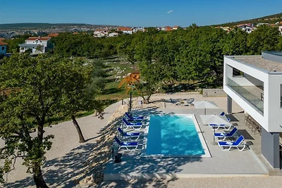Seaview Villa Deep Green with pool
