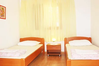Apartments Antonio - Two Bedroom Apartment wi...