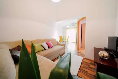 Schöne Wohnung mit Pool